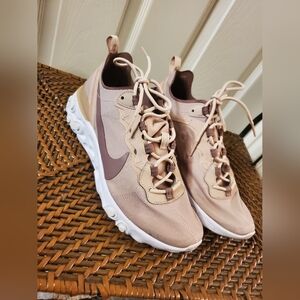 Nike Gently Used React Element 55 Womens Size 9 Mauve/Particle Beige Sneaker